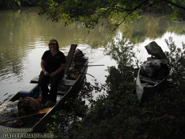 Clean the Green 2012 - Loading Canoes 4.JPG